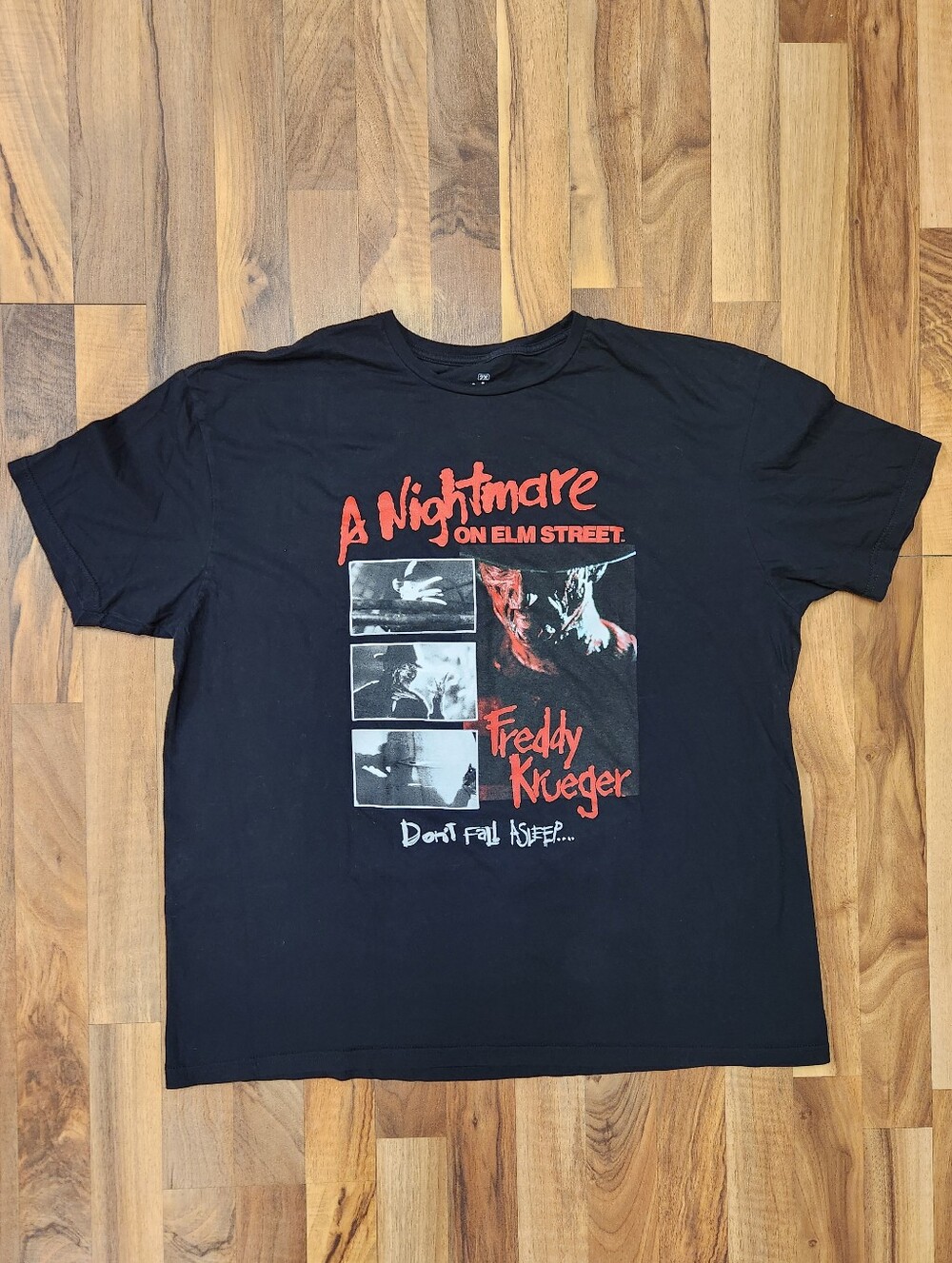 Nightmare On Elm Street Freddy Krueger Graphic Tee Men 2XL Ripple Junction